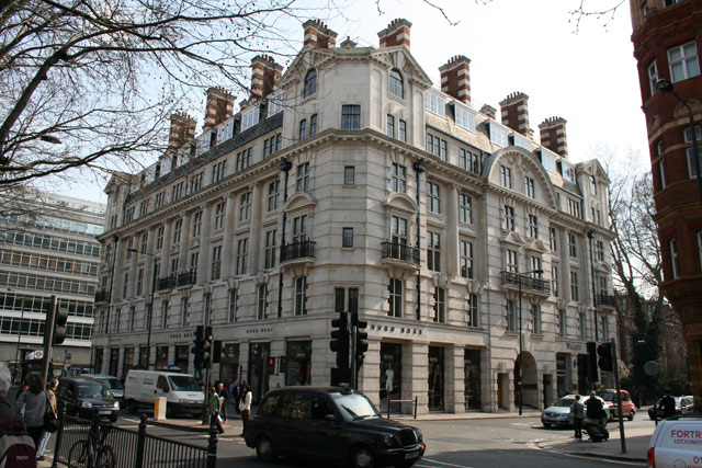 Willett House on the south side of Sloane Square